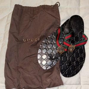 Double G Leather Gucci Sandals
